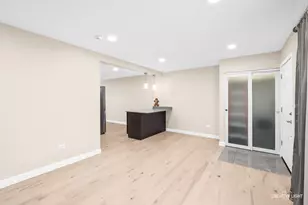 401 Salem Square, Bolingbrook, IL 60440 - Photo 4