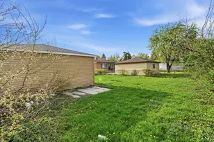 15637 Avalon Ave, South Holland, IL 60473 - Photo 38