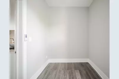 1472 W Erie Street #2R, Chicago, IL 60642 - Photo 14