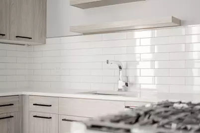 1472 W Erie Street #2R, Chicago, IL 60642 - Photo 24