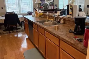 77 N Wolf Rd, Northlake, IL 60164 - Photo 2