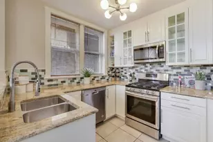 1628 W Columbia Ave, Chicago, IL 60626 - Photo 2