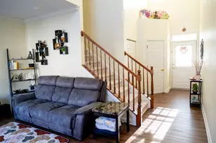 2406 Sunshine Ln, Aurora, IL 60503 - Photo 8