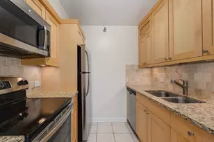 1250 N Dearborn St, Chicago, IL 60610 - Photo 8