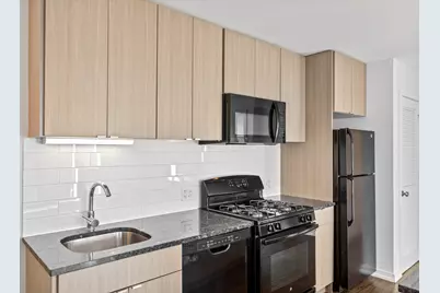 5411 N Winthrop Avenue #215, Chicago, IL 60640 - Photo 2