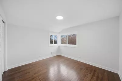 3829 W Chase Avenue, Lincolnwood, IL 60712 - Photo 20