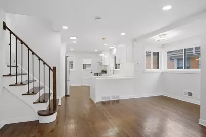 3829 W Chase Avenue, Lincolnwood, IL 60712 - Photo 8