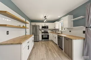 615 Searl St, Plano, IL 60545 - Photo 10