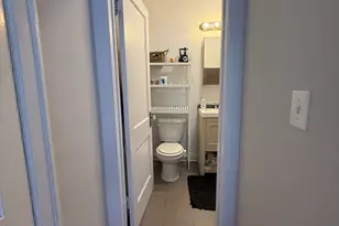 627 W Roscoe St, Chicago, IL 60657 - Photo 8