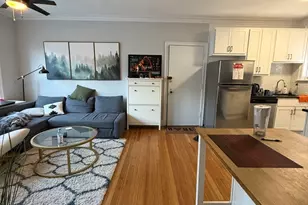 627 W Roscoe St, Chicago, IL 60657 - Photo 4