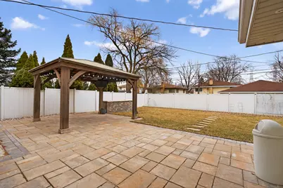 567 Bedford Lane, Des Plaines, IL 60016 - Photo 24