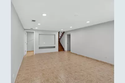 567 Bedford Lane, Des Plaines, IL 60016 - Photo 18