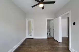 641 W Roscoe St, Chicago, IL 60657 - Photo 8