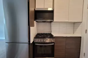 641 W Roscoe St, Chicago, IL 60657 - Photo 6