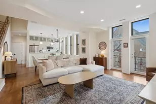 3100 N Kenmore Ave, Chicago, IL 60657 - Photo 2