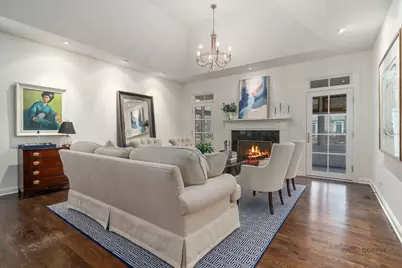 60 S Canterbury Court, Lake Forest, IL 60045 - Photo 12