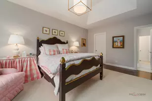 60 S Canterbury Ct, Lake Forest, IL 60045 - Photo 22