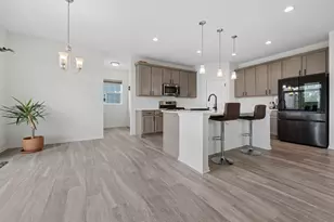 25451 Medinah Ln, Shorewood, IL 60404 - Photo 6