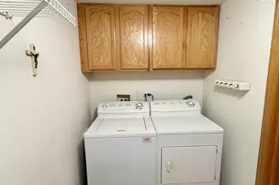 7928 Trinity Cir, Tinley Park, IL 60487 - Photo 22