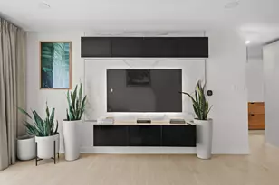 6700 S Brainard Ave, Countryside, IL 60525 - Photo 4