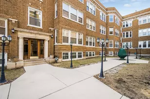 6906 N Lakewood Ave, Chicago, IL 60626 - Photo 2