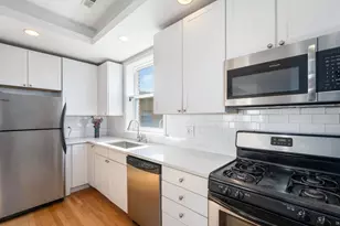 6906 N Lakewood Ave, Chicago, IL 60626 - Photo 10