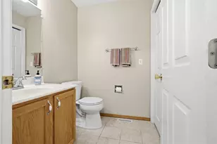 39 Oak Park Rd, Bloomington, IL 61701 - Photo 16
