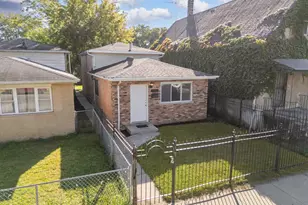 7237 S St Lawrence Ave, Chicago, IL 60619 - Photo 2