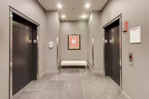 300 W Grand Ave, Chicago, IL 60654 - Photo 4