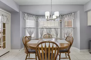 7927 Trinity Cir, Tinley Park, IL 60487 - Photo 8