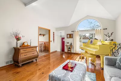 273 Bastian Drive, Sugar Grove, IL 60554 - Photo 4