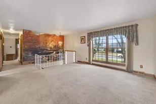 623 Colonial Dr, Dekalb, IL 60115 - Photo 8