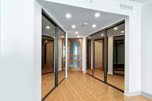 680 N Lake Shore Dr, Chicago, IL 60611 - Photo 18