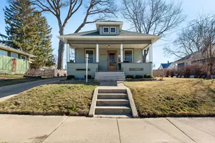 1127 Morton Ave, Elgin, IL 60120 - Photo 2