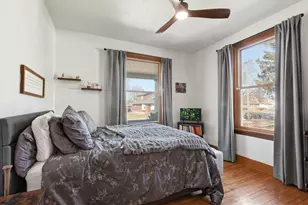 1127 Morton Ave, Elgin, IL 60120 - Photo 8