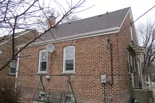 11322 S Ave G, Chicago, IL 60617 - Photo 2