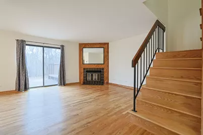 205 E Forest Knoll Drive, Palatine, IL 60074 - Photo 12