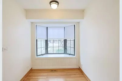 205 E Forest Knoll Drive, Palatine, IL 60074 - Photo 8