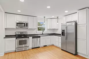 805 W Blaine St, Monticello, IL 61856 - Photo 10