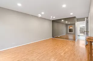 1776 Bristol Walk, Hoffman Estates, IL 60169 - Photo 4