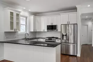 2233 N Leavitt St, Chicago, IL 60647 - Photo 2