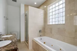 2233 N Leavitt St, Chicago, IL 60647 - Photo 16