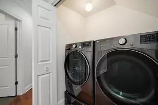 2233 N Leavitt St, Chicago, IL 60647 - Photo 18