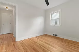 1142 N Webster St, Naperville, IL 60563 - Photo 20