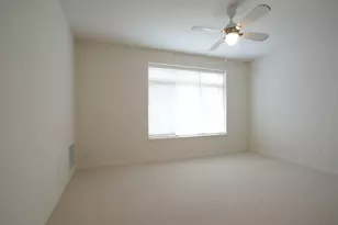 425 Benjamin Dr, Vernon Hills, IL 60061 - Photo 14