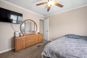 127 5th Ave, Bartlett, IL 60103 - Photo 6