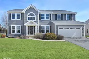 420 Raintree Dr, Oswego, IL 60543 - Photo 1