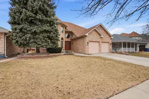 10752 Lockwood Ave, Oak Lawn, IL 60453 - Photo 2