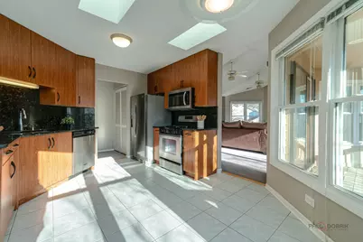 76 Willow Parkway, Buffalo Grove, IL 60089 - Photo 10