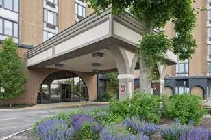 1 Renaissance Pl, Palatine, IL 60067 - Photo 2